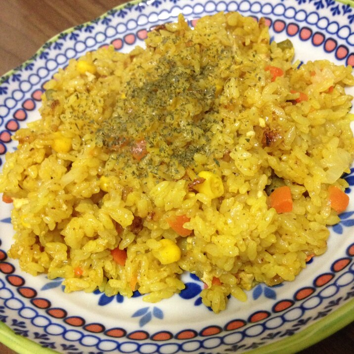 炊飯器で簡単♪カレーピラフ